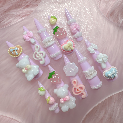 ♡オーダーページ♡ ネイルチップ 量産型 平成女児 ピンク 姫系 萌え ゴテゴテ 7fb7cfef132299981b4efbf3e76cb1