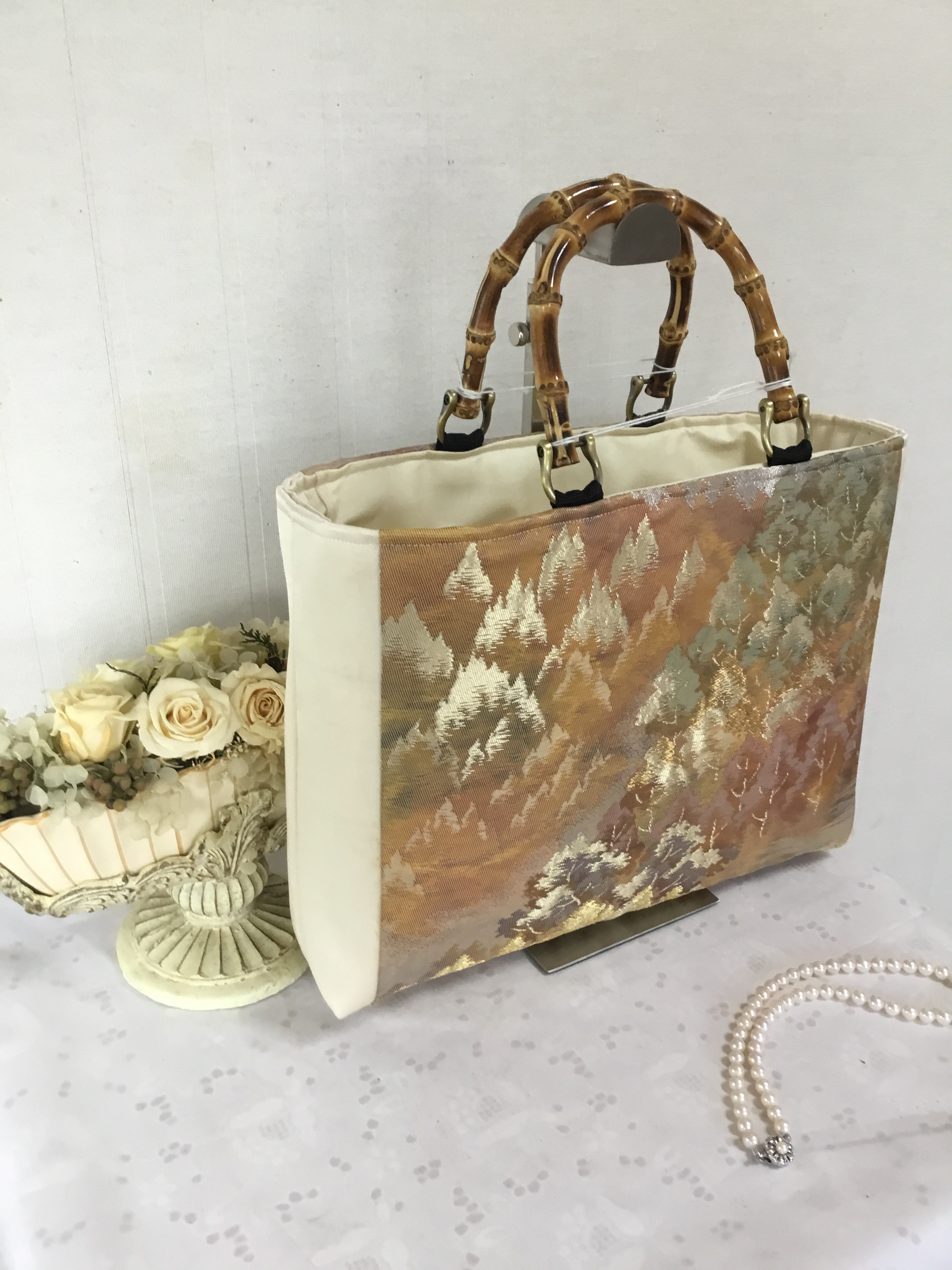 花ぷらら・シンプルで使いやすい・洋服でも着物でも使える・ハンドメイド・リメイク・帯・カバン・トートバッグ・490