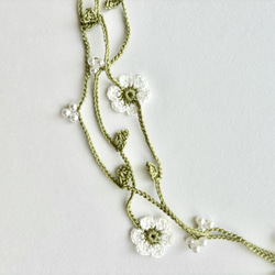 小花のラリエットgreen 3枚目の画像