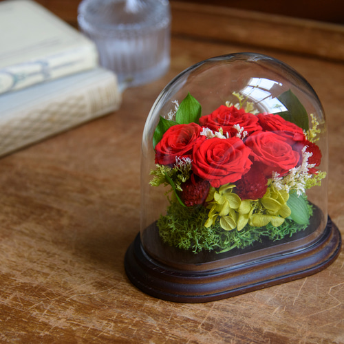 誕生日　お祝い　プリザーブドフラワー　フラワーアレンジメント　赤バラ　ギフト プリザーブドフラワー ドーム フラワーギフト 赤 バラ 還暦祝い 誕生日