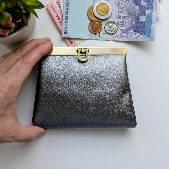 お札が折れない がま口コンパクト財布 フェイクレザー シルバー 二