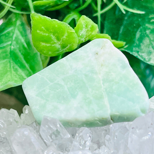 成功と繁栄✨ 糸魚川産 硬玉翡翠 原石 ジェダイド タンブル 天然石