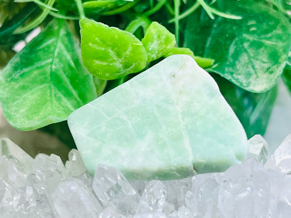 成功と繁栄✨ 糸魚川産 硬玉翡翠 原石 ジェダイド タンブル 天然石