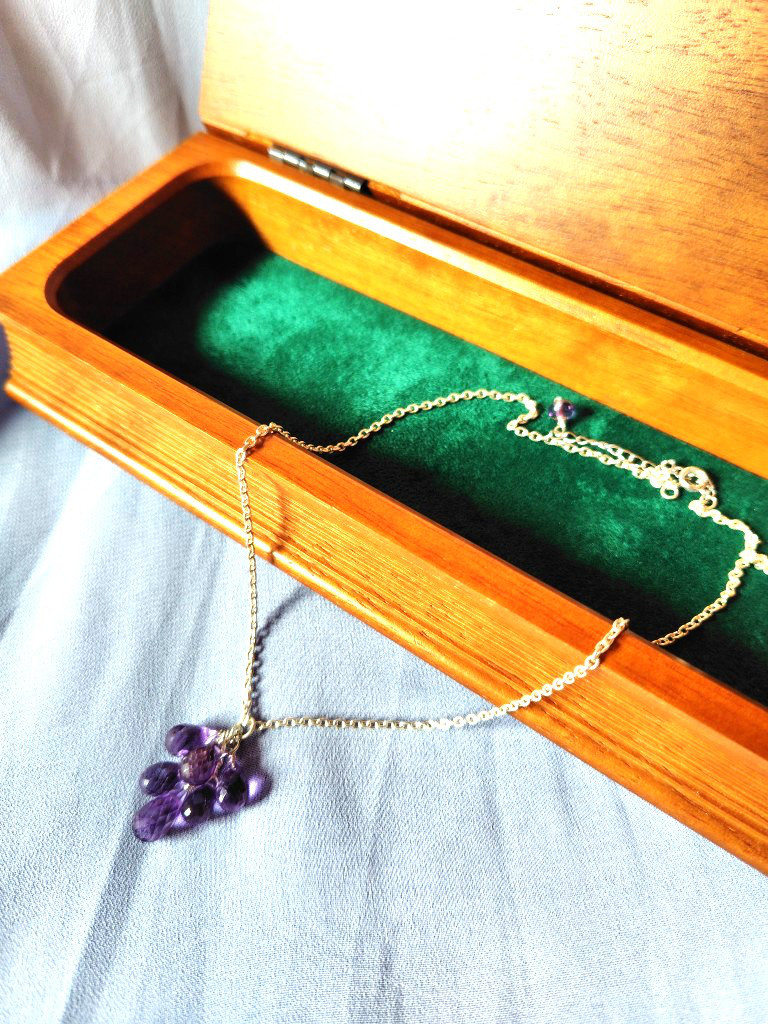 アメジストのゴージャスなペンダントトップ