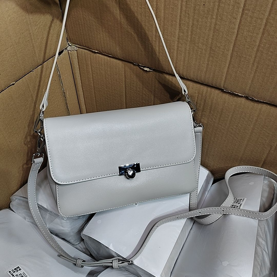 本革レディースバッグ2025新モデルショルダーバッグ万能ショルダーバッグ脇バッグ