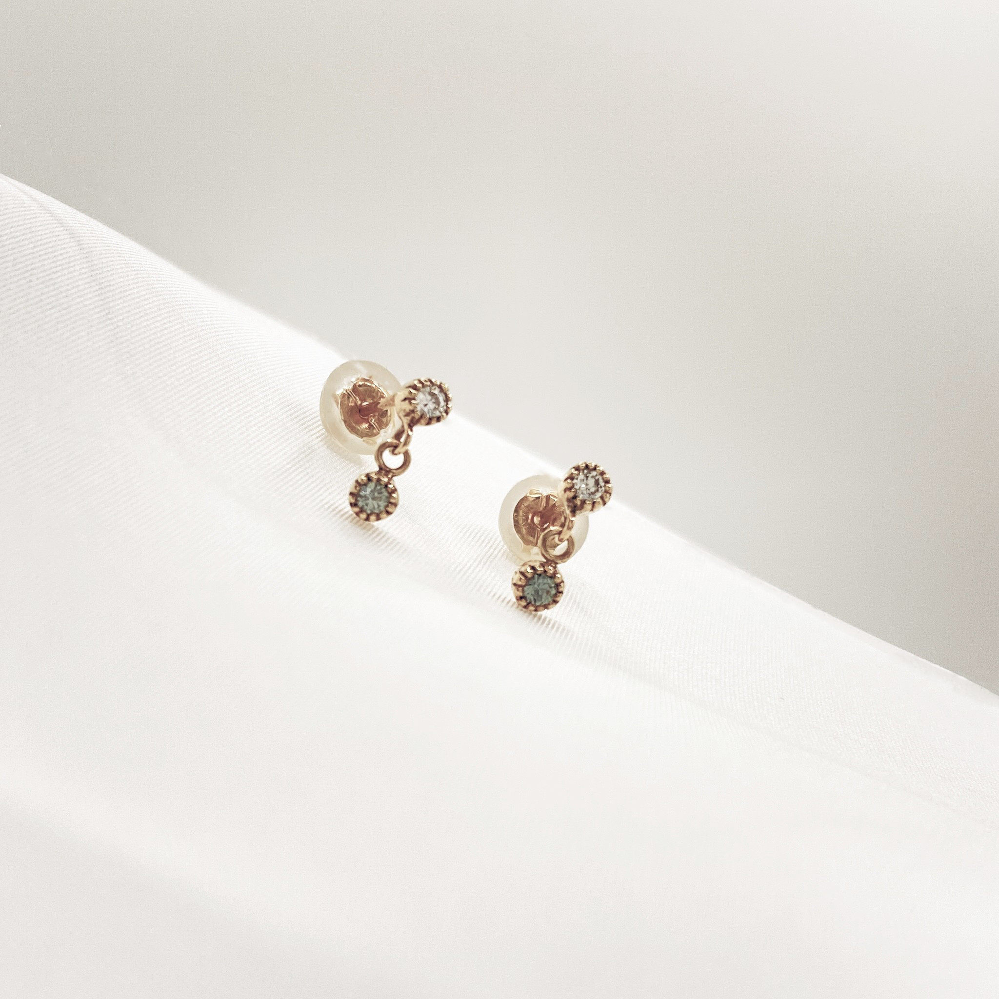 K18　ダイヤ・サファイア　ミルシャトンピアス