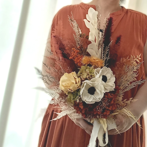 アネモネとテラコッタオレンジのスワッグブーケ プリザーブドフラワー アネモネとテラコッタ✿オレンジカラーのスワッグ❀ブーケ