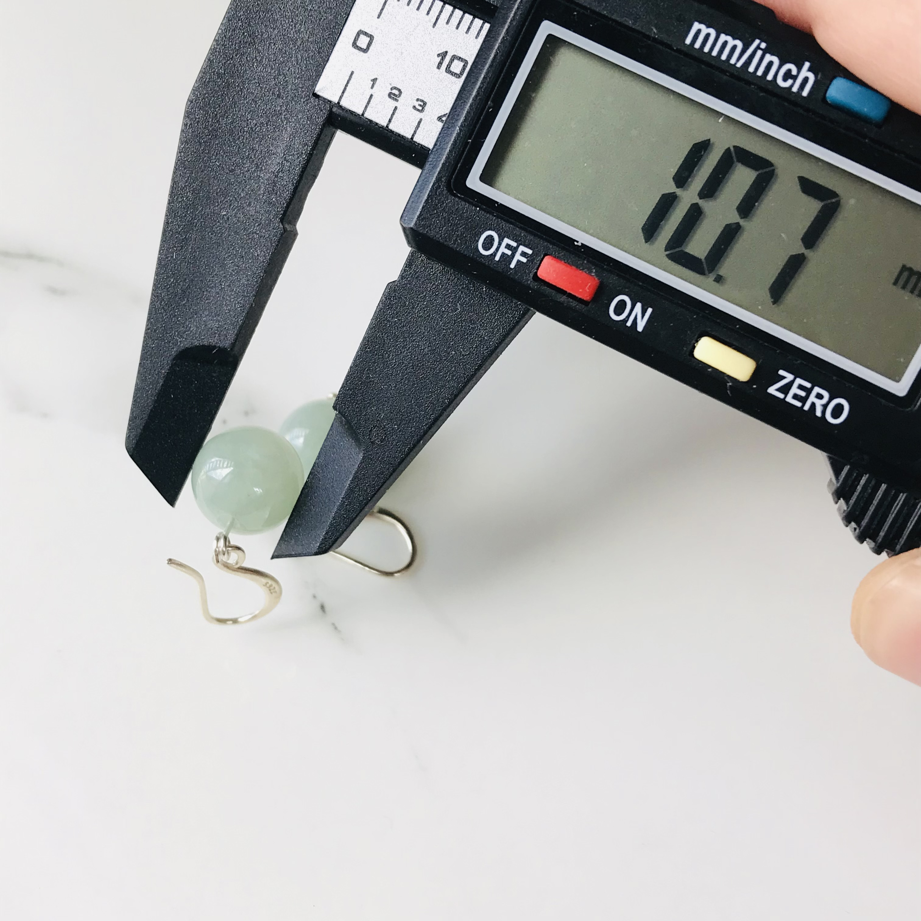 [P143-002] ジェイド　JADE  ヒスイ　本翡翠　ピアス　　天然石　一点物　ミャンマー産　s925