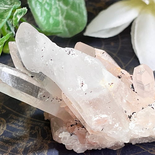 曲がり水晶　カーブド ヒマラヤ ピンククリスタル　クラスター　原石 曲がり水晶 カーブド ヒマラヤ ピンククリスタル クラスター 原石