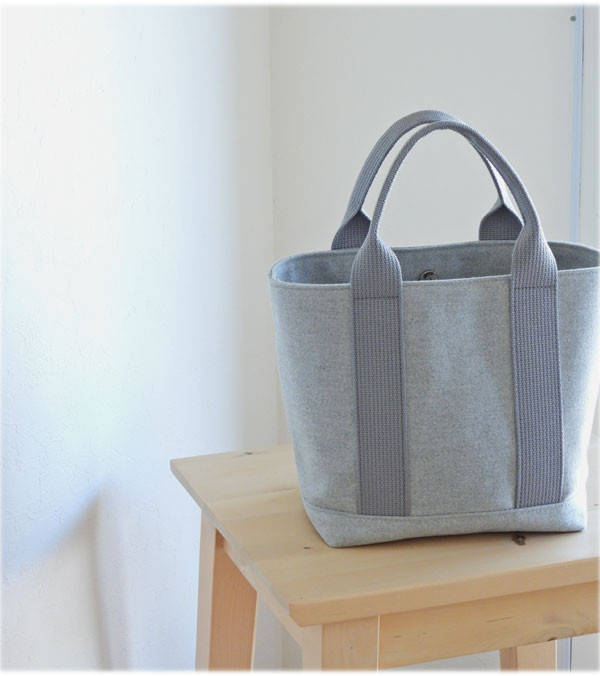 キャンバスシンプルトート　ミニ　スウェットのような ” 霜グレー ”