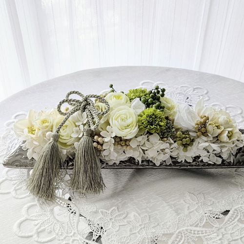 和モダン癒しの花プリザーブドフラワーアレンジ～故人を偲ぶお仏壇に