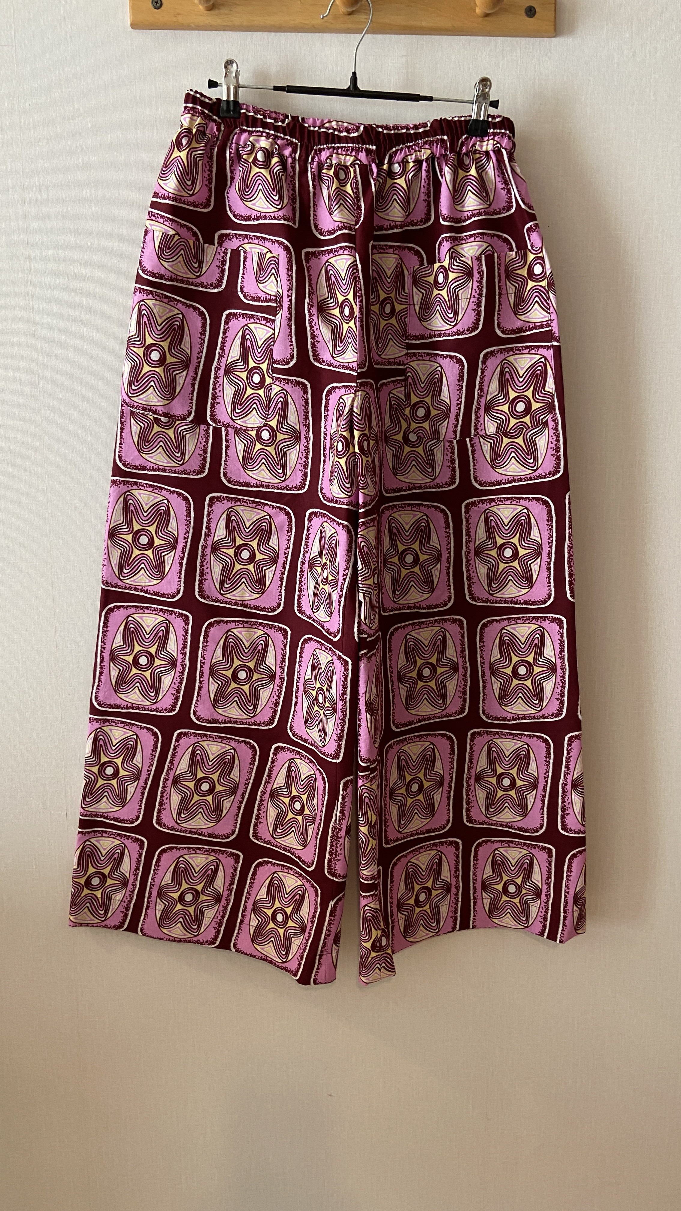 アフリカンプリント／アフリカンバティック　コットン100％　ワイドパンツ