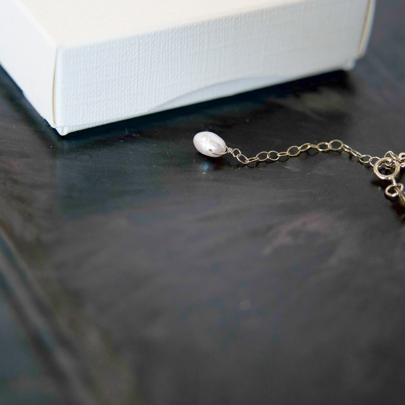 アメシスト×一粒バロックパールネックレス