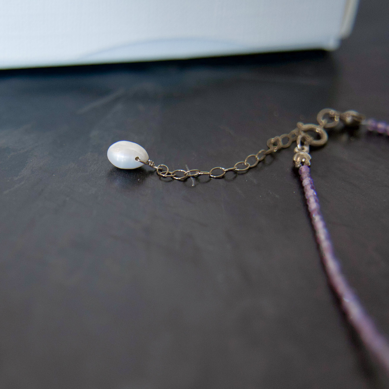 アメシスト×一粒バロックパールネックレス