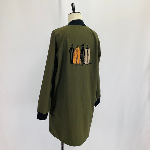 №A55707 【2025年 夏・晩夏・初秋・秋 新作】背面ウーマンモチーフ