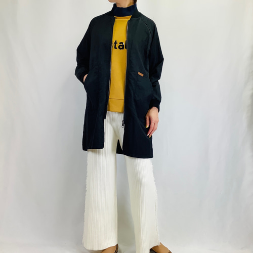 №A55707 【2025年 夏・晩夏・初秋・秋 新作】背面ウーマンモチーフ