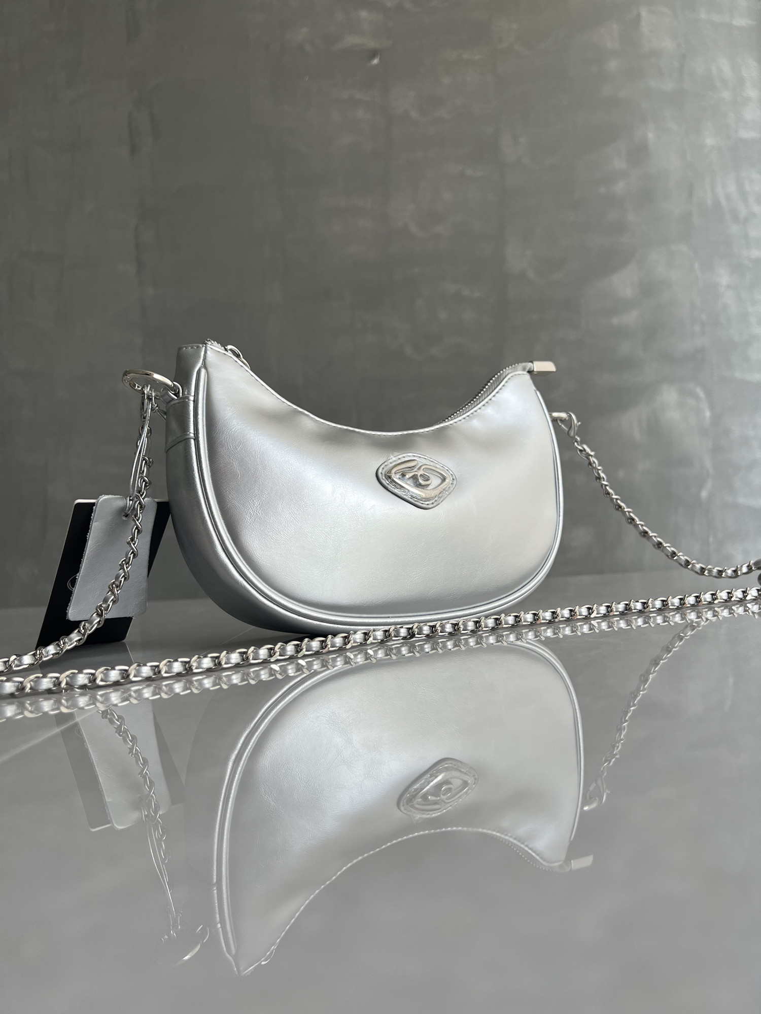 高品質手編み牛革チェーンバッグがトレンドワンショルダーショルダーバッグにぴったりです