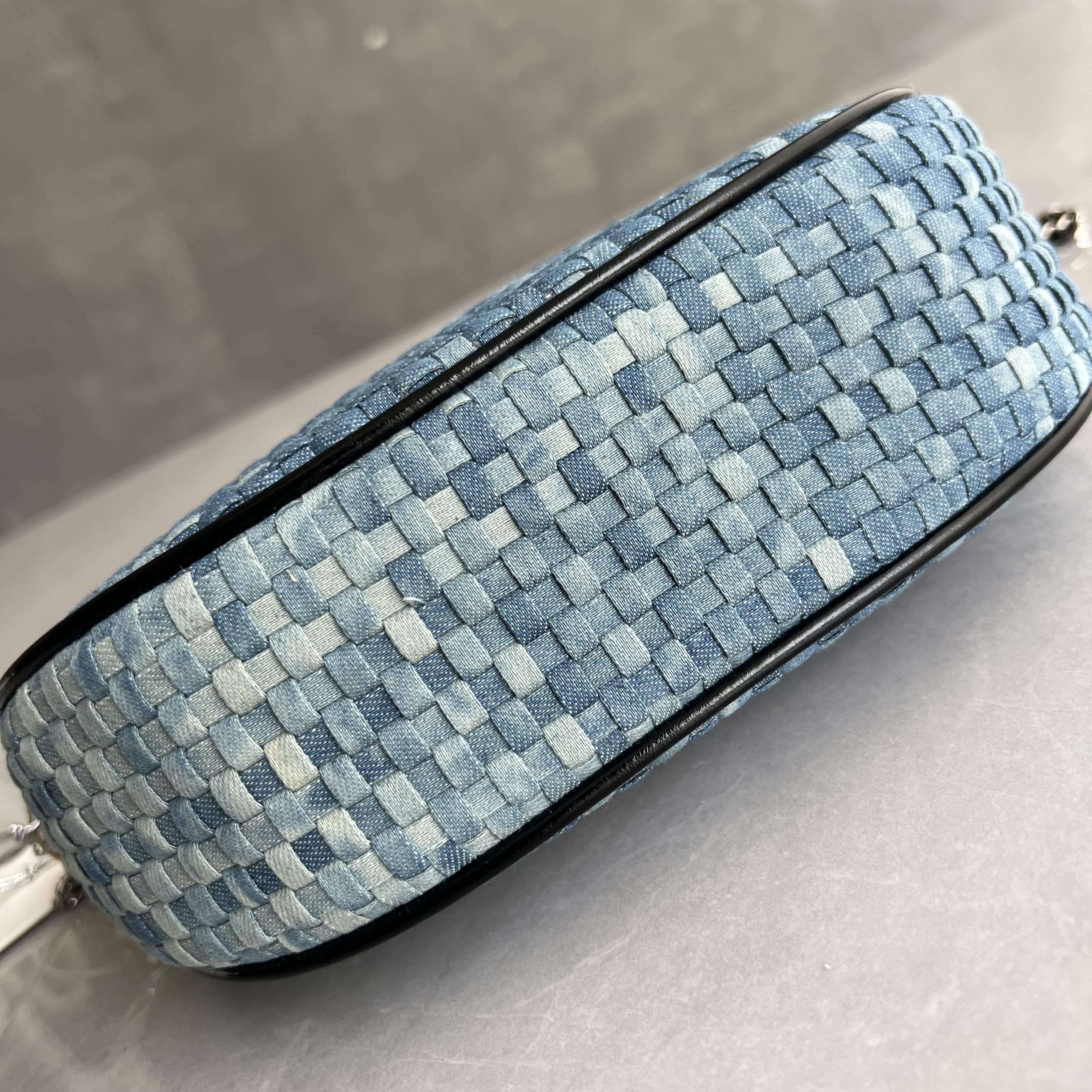 高品質手編み牛革チェーンバッグがトレンドワンショルダーショルダーバッグにぴったりです