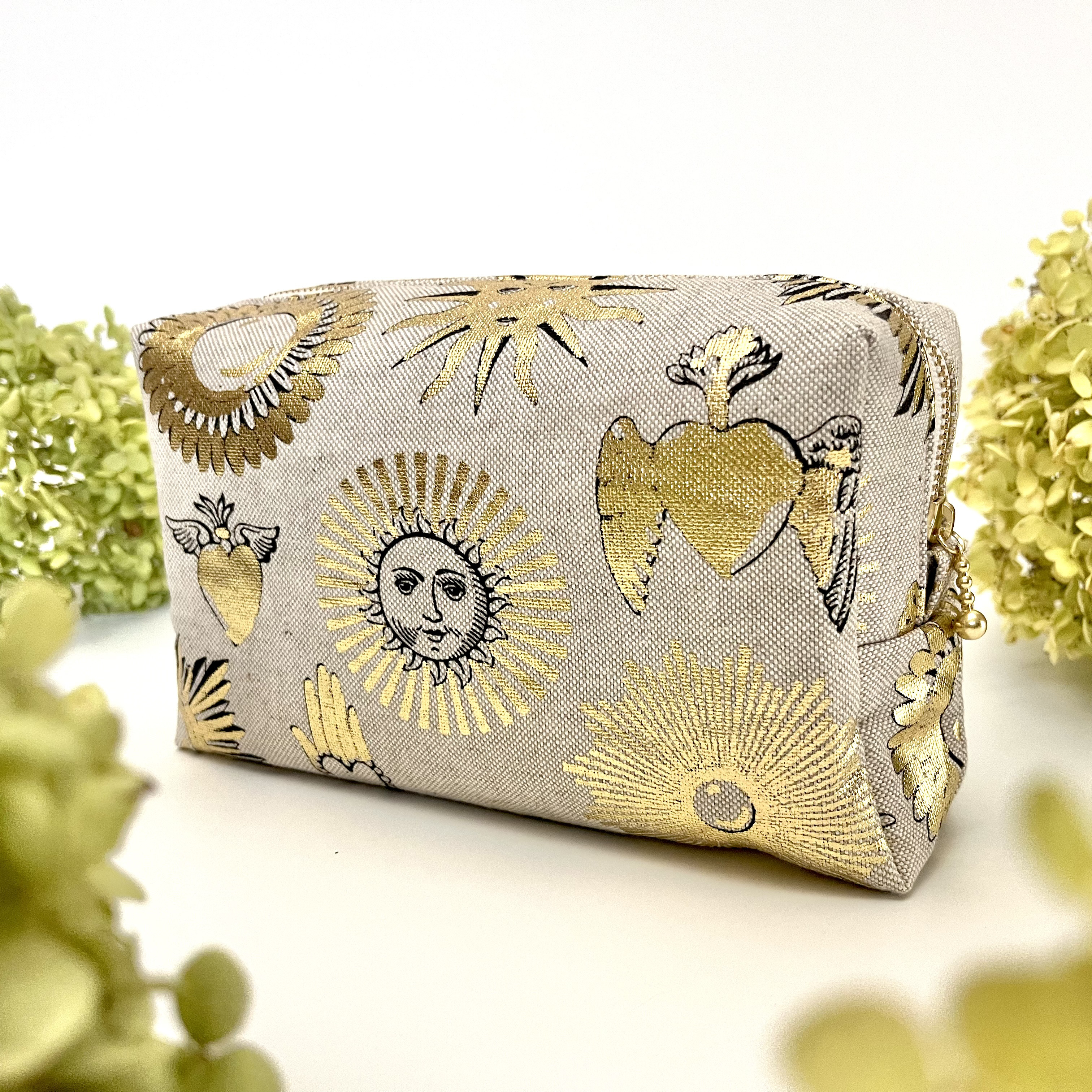 新作！ほほえみおひさままんなかボックスポーチ フランス生地　帆布　コスメ・メイク・お化粧ポーチ　小物入れ　太陽柄ゴールド