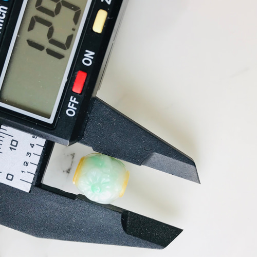 P229-004］ジェイド JADE ヒスイ 本翡翠 ペンダント ミャンマー産 