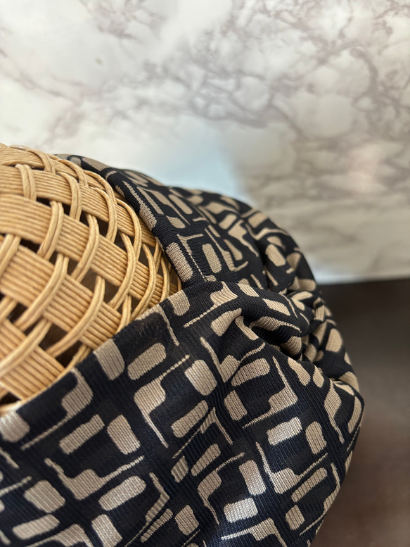 高級 柔らか チュールニット 幾何学スクエア 超幅広 ターバン ヘアバンド 4枚目の画像