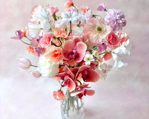 胡蝶蘭のコーラルピンクブーケ 【ブートニア付き】結婚式 披露宴 前