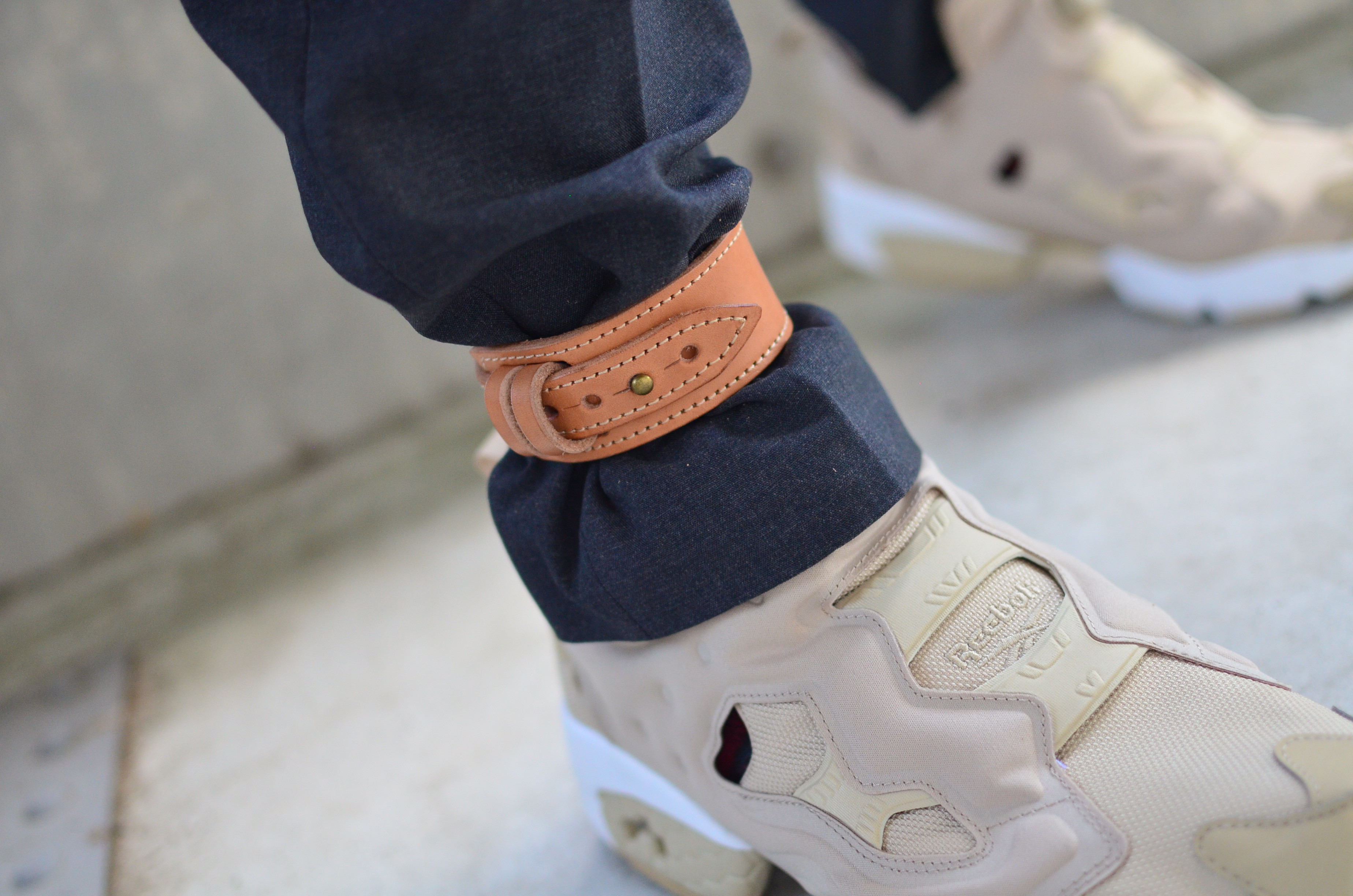 スーツの汚れ・巻き込みを防ぐ本革レザーアンクルバンド｜サイクリング、通勤通学自転車配達に最適（片足）