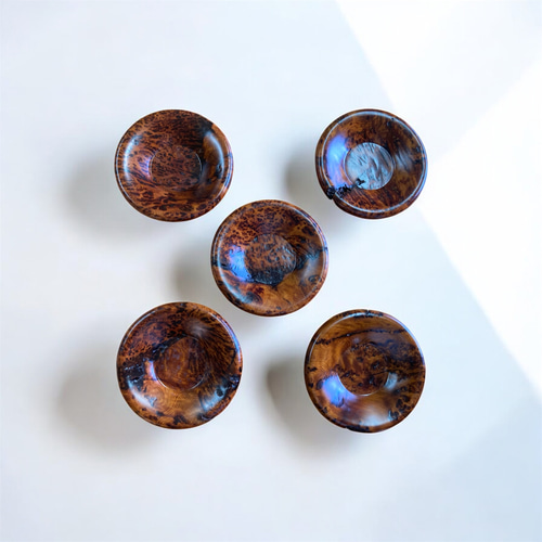 【新品未使用】屋久杉　天然木　おぼん　トレー　コースター　5個　希少 最高峰泡杢入り】今月の1点もの | 悠久の銘木 屋久杉の上品な