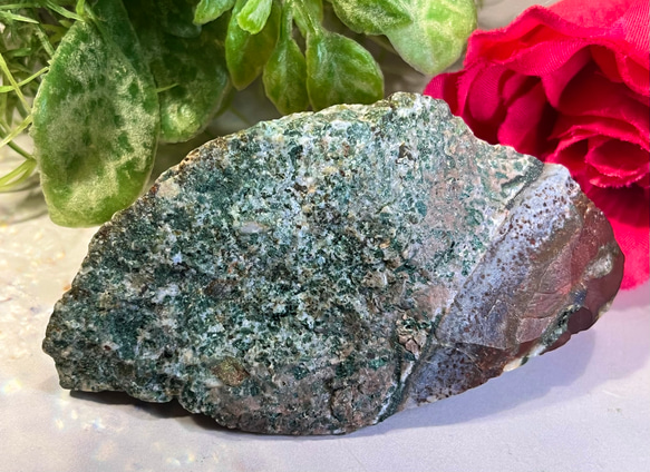 危険や災難除けの守護石✨ グリーンジャスパー 原石 ラフストーン