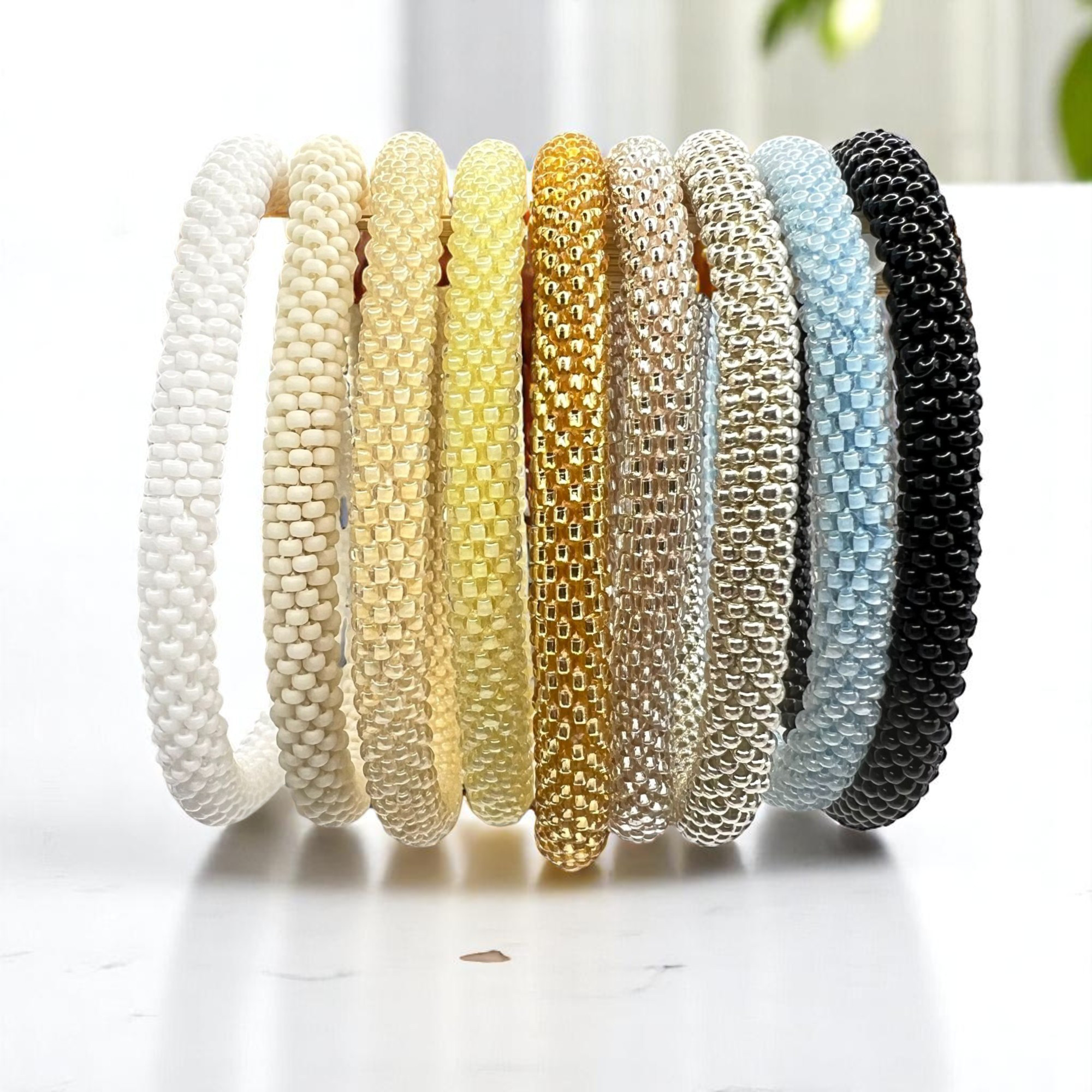 エレガントな輝きの編み上げバングルシリーズ(内径20cm)　l-beze001b-009b