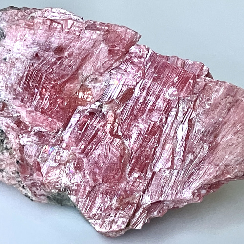 大型バラ輝石　ロードナイト　インカローズ　鉱物　原石　台付き１個 大型バラ輝石 ロードナイト インカローズ 鉱物 原石 台付き1個 ロード