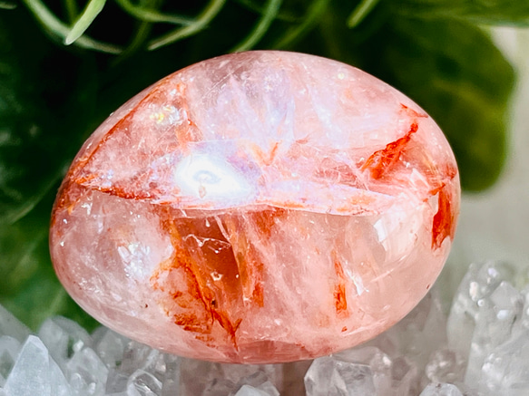 オーロラ水晶 レインボー ヘマタイトイン クリスタル 水晶 タンブル