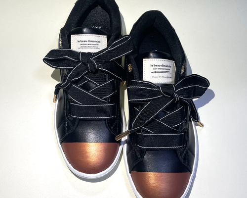 スニーカー　大きめ　リボン 7330ba0b9a622d01f3f725b6f2cc03