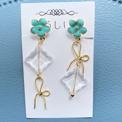 1420 スカイブルーゴールドフラワー　ハンドメイド　イヤリング 1420 スカイブルーゴールドフラワー ハンドメイド イヤリング