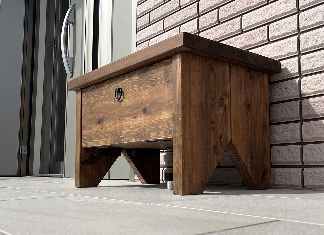 天然木の収納ベンチ＆宅配ボックス｜置き配対応 ローテーブルにもなる多用途木製家具