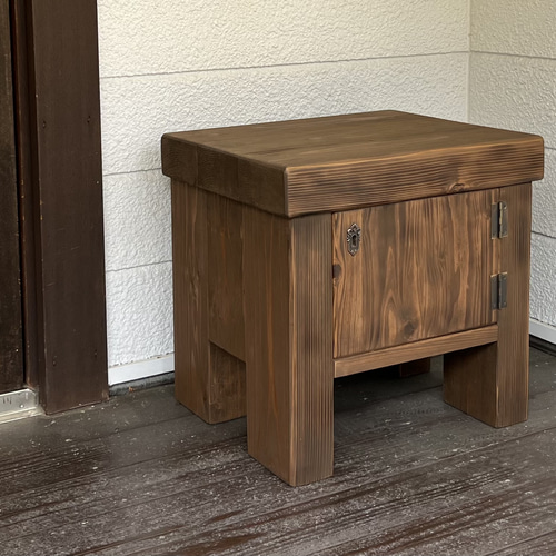 無垢材ミニベンチ兼宅配ボックス｜玄関収納・置き配・花台にも使える