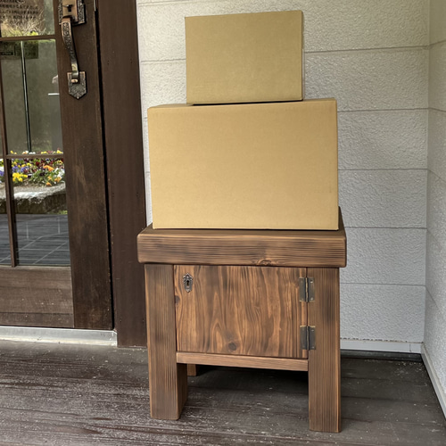 無垢材ミニベンチ兼宅配ボックス｜玄関収納・置き配・花台にも使える