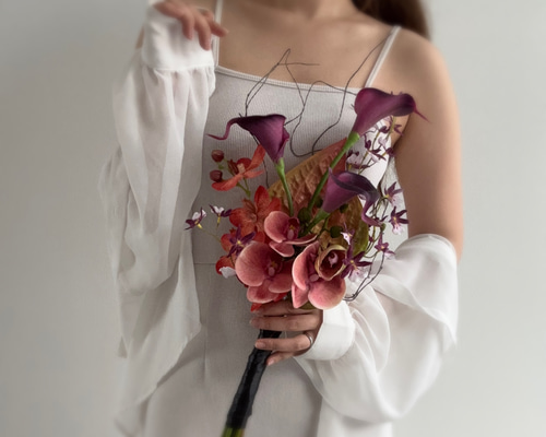 ウエディングブーケ クラッチブーケ 像ある アーティフィシャルフラワーブーケ 秋 リゾート × シック ┊︎ アーティフィシャルフラワーブーケ