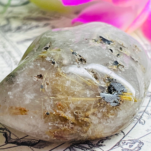 太陽ルチル✴︎ ゴールド ルチルクォーツ タンブル 原石 ヘマタイト