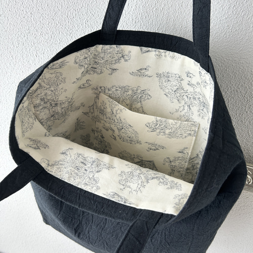 裏地も素敵なトートバッグ・コットンリネンのブラック/持ち手短め