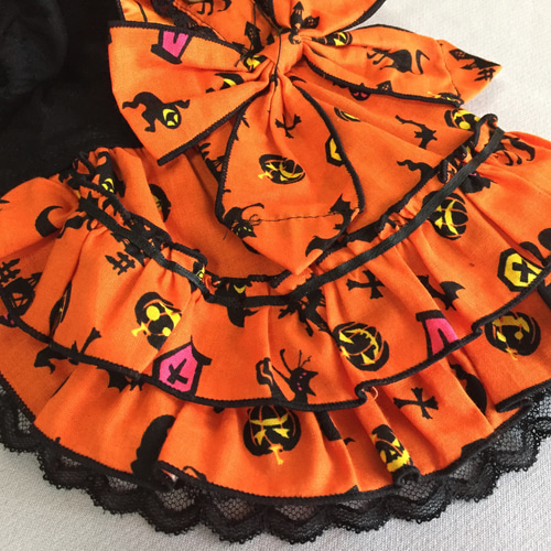 ◎犬服オーダー◎ハロウィン～シルエット柄フリルスカート◎姫