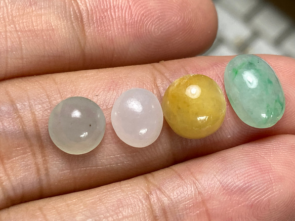 RS11-136 ミャンマー産 天然 A貨 本翡翠 ルース 硬玉 ジェダイト