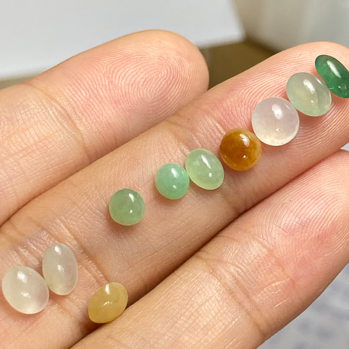 RS11-137 ミャンマー産 天然 A貨 本翡翠 ルース 硬玉 ジェダイト