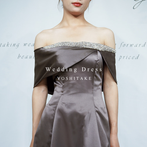 ウエディングドレス.ブラウン.カラードレス.オフショルダー.Aライン  