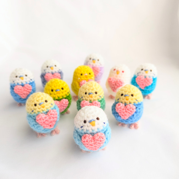 受注制作】ハート持ち♡小さなセキセイインコのあみぐるみ