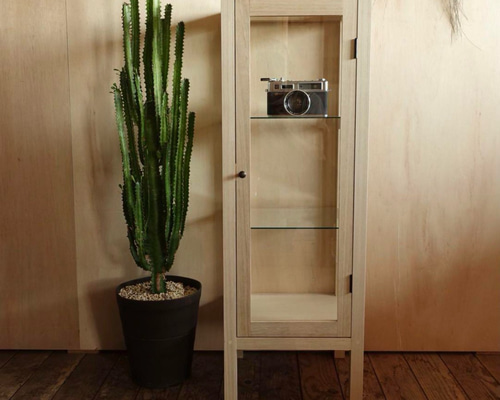 木製ガラスキャビネット 木製ガラスキャビネット 無塗装 右開き （受注生産） 棚・シェルフ