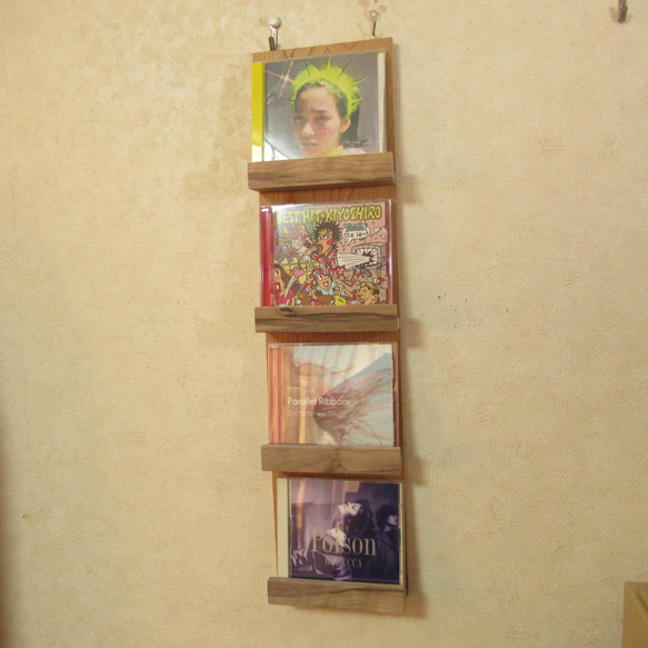 木製 壁掛けシェルフ 4段 可動棚　CDラック　本棚　ディスプレイ　棚　ラブリコ 楽天市場】オープンシェルフ 木製 ディスプレイラック 4段