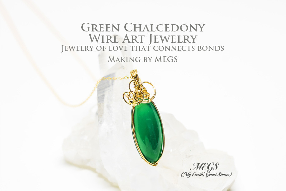 グリーンカルセドニー ～平和への誓い ワイヤーアートペンダントトップ
