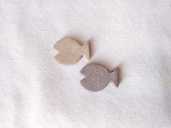 小さいおさかなのブローチ 1枚目の画像