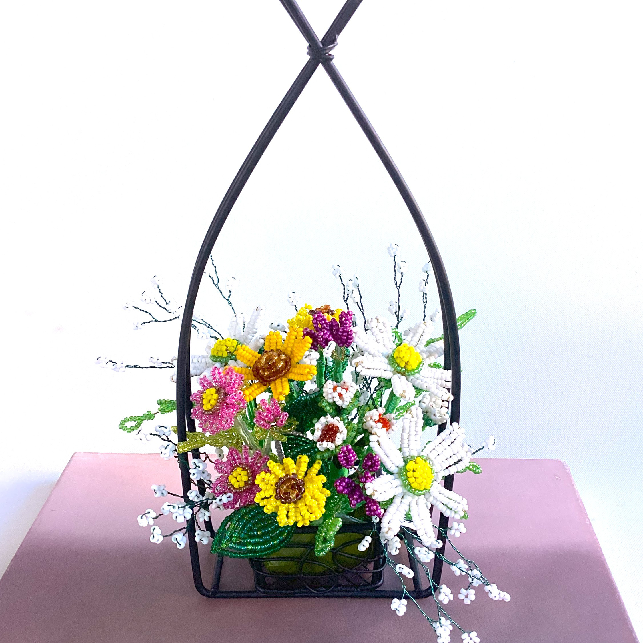 **夏のビーズフラワーアレンジ ～5種の花かご～**　花器付き　131